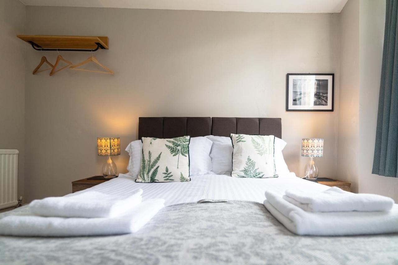 Sleepy Puffin Guest House Tenby Extérieur photo